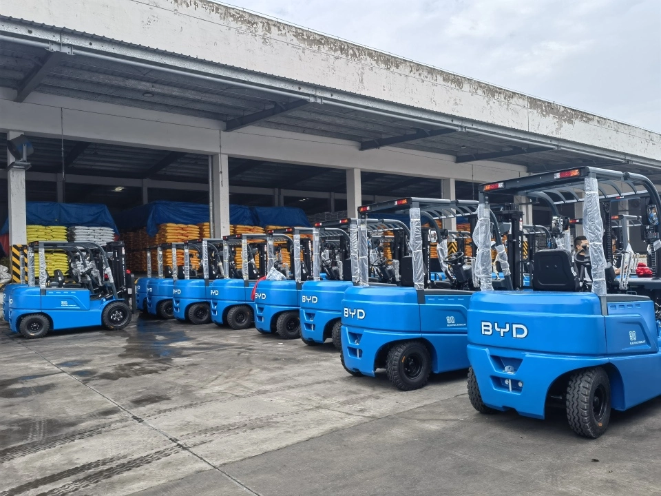 Fabrik Traktor kurzfristige Vermietung Kanal Einführung, BYD Q30TJS monatliche M