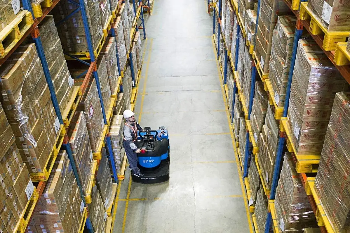 BYD RTR20i Drei-Wege-Stapler Türrahmen und Batterielebensdauer Spezifikationen, Lagerung hohe Stapelung Referenz(Figur1)