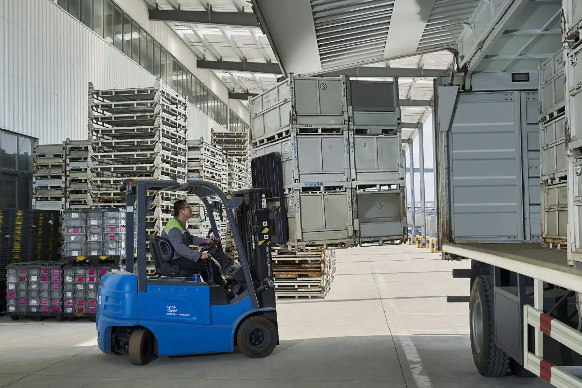 Was Kernparameter sollte das Lager beim Kauf eines Elektrostaplers beachten?(Figur1)