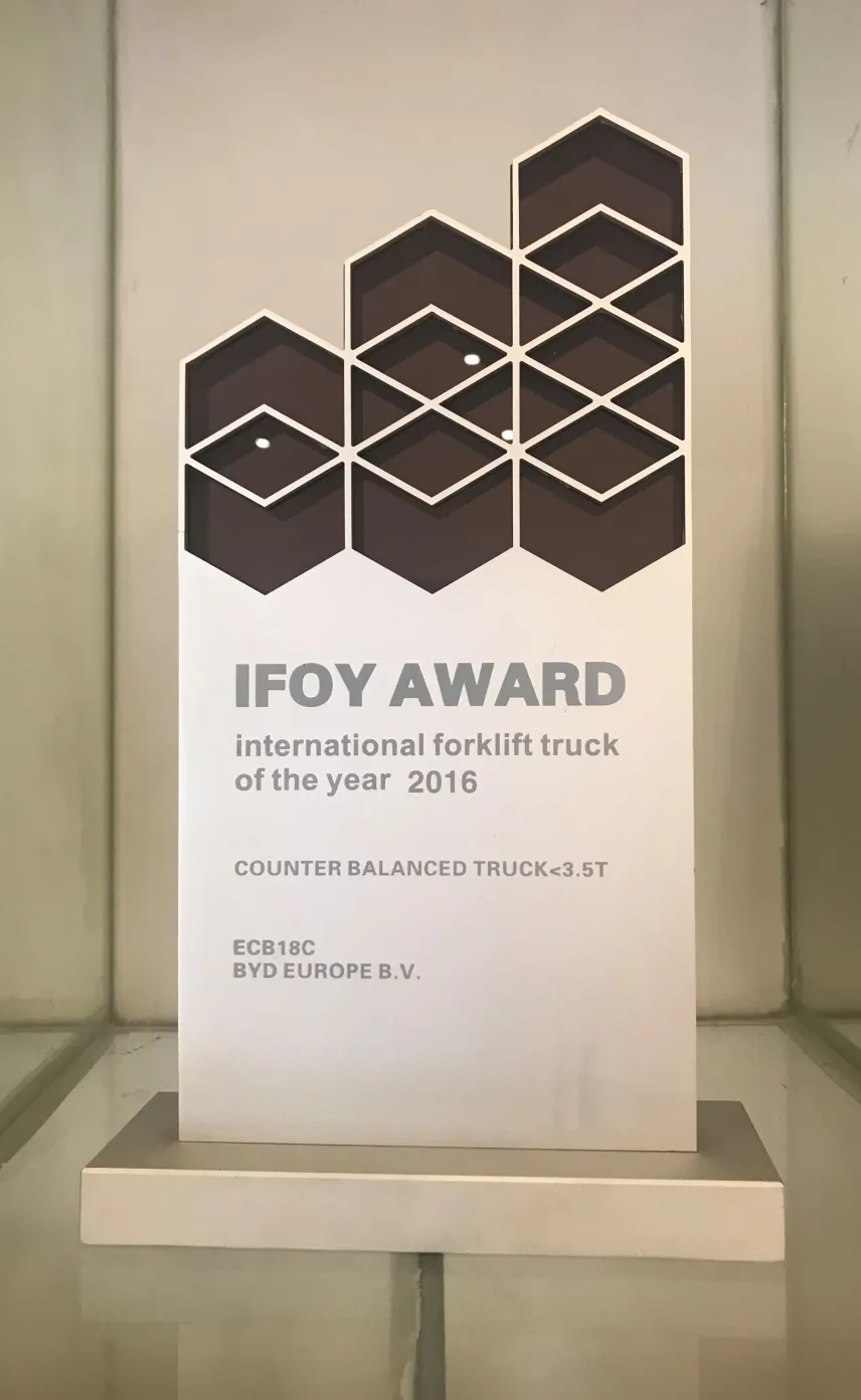 BYD Gabelstapler | 2016 IFOY International Forklift Annual Award Zertifizierung