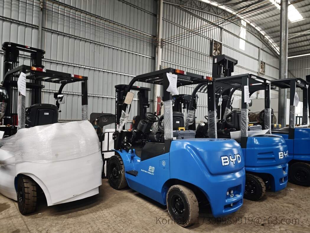 Welche Branchen nutzen BYD Elektro-Gabelstapler?