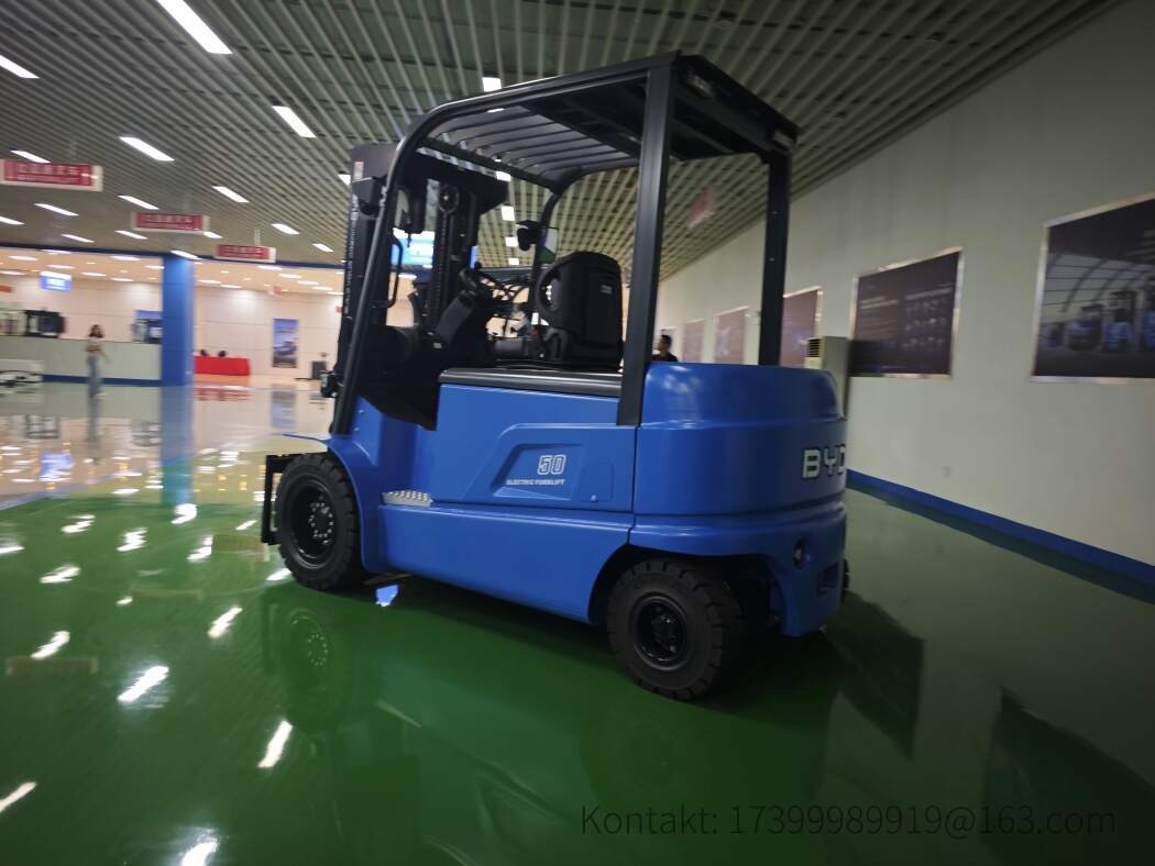 Wie funktioniert die Versorgung mit BYD‑Elektrostaplern und Ersatzteilen in Europa?(Figur3) Wie funktioniert die Versorgung mit BYD‑Elektrostaplern und Ersatzteilen in Europa?(Figur3)
